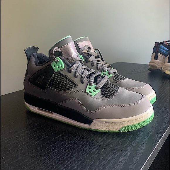 Nike Jordan 4 Green Glow (Youth)
